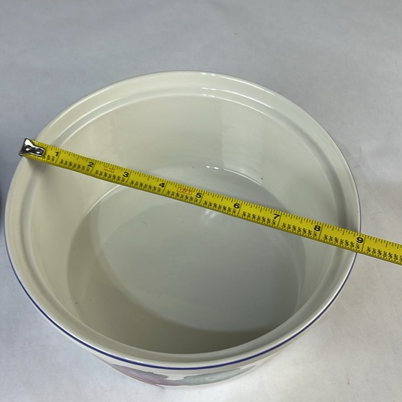 Verdura Hand Painted Veggie Motif Casserole Dish - Picture 15 of 16